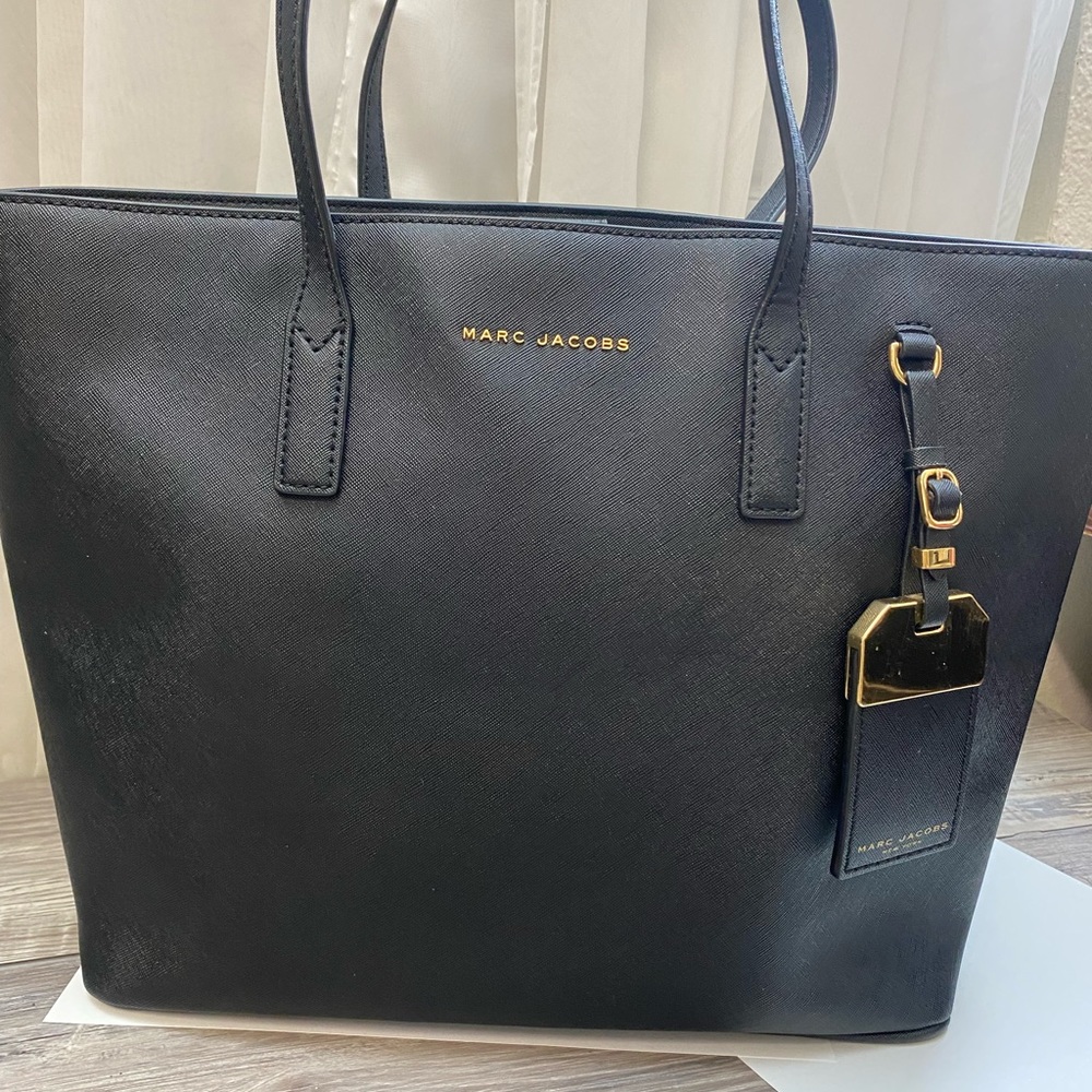 MARC JACOBS TOTE